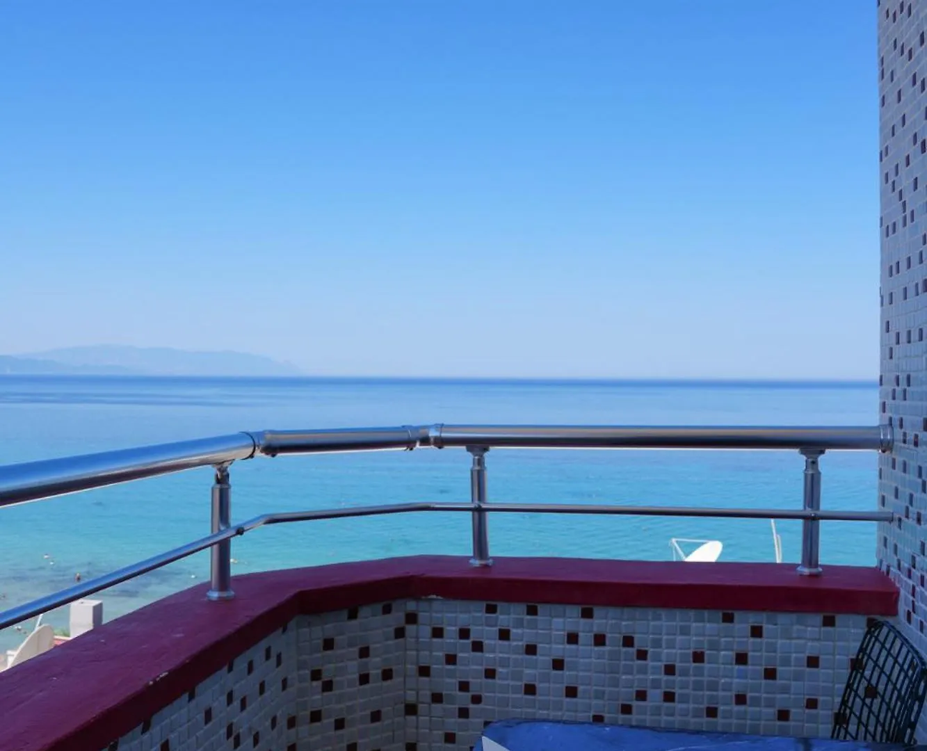 קוסדסי Bianco Beach Hotel